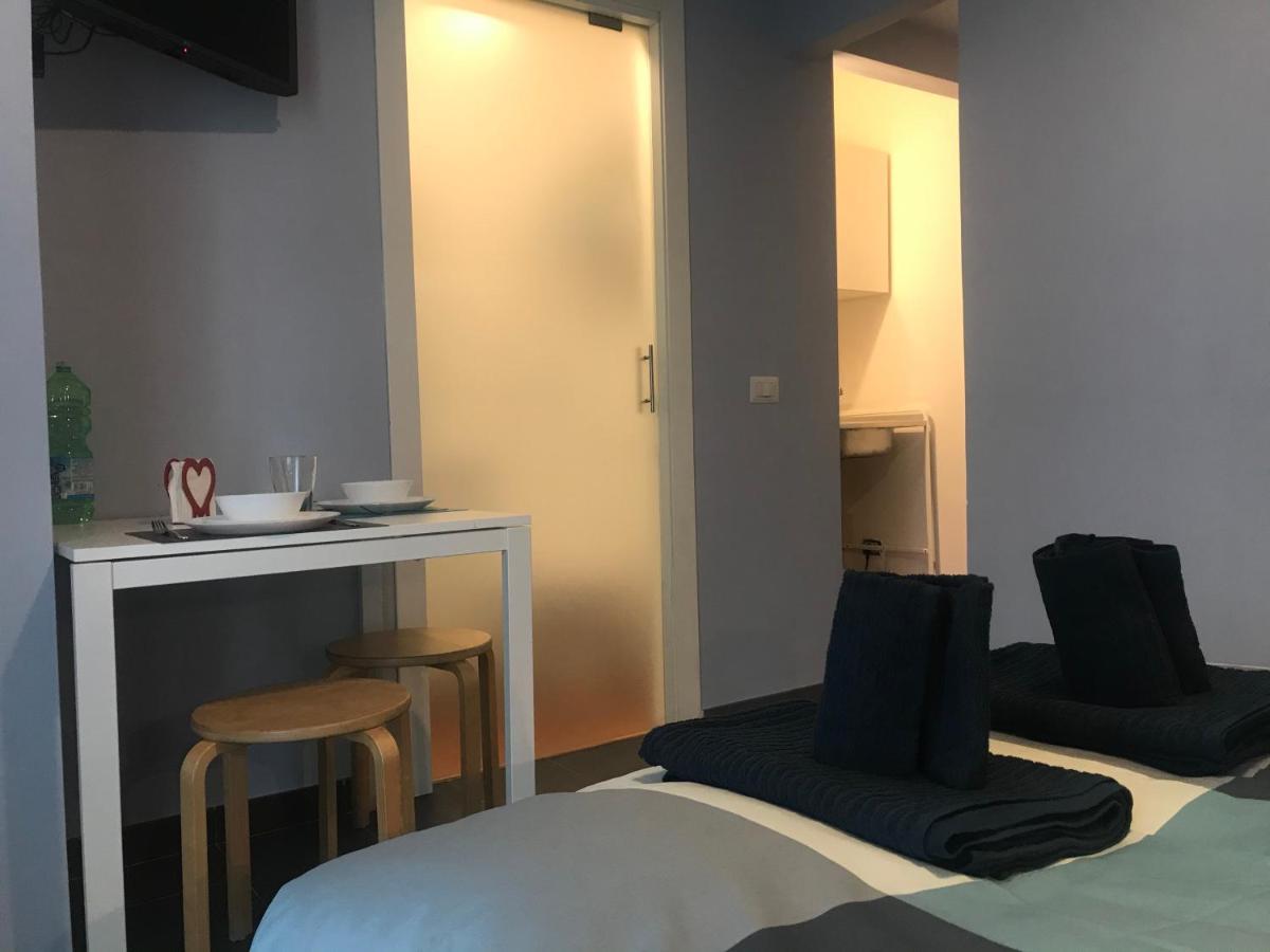 דירות מילאנו Pied A Terre Sant'Agostino מראה חיצוני תמונה