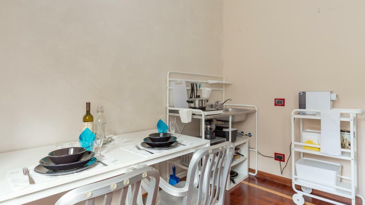 דירות מילאנו Pied A Terre Sant'Agostino מראה חיצוני תמונה