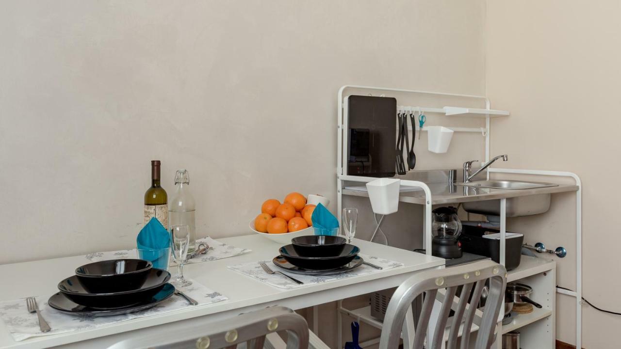 דירות מילאנו Pied A Terre Sant'Agostino מראה חיצוני תמונה